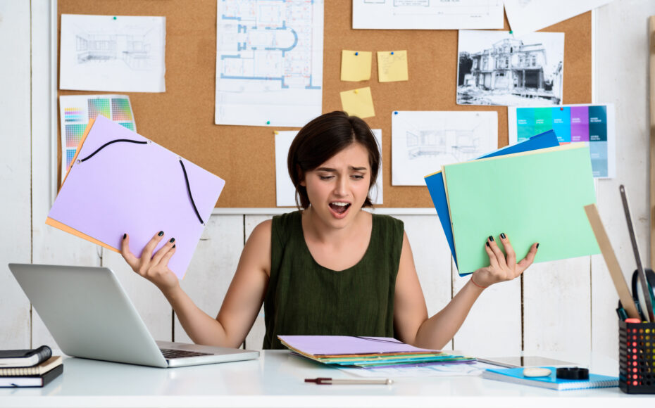 upset-young-beautiful-businesswoman-sitting-workplace